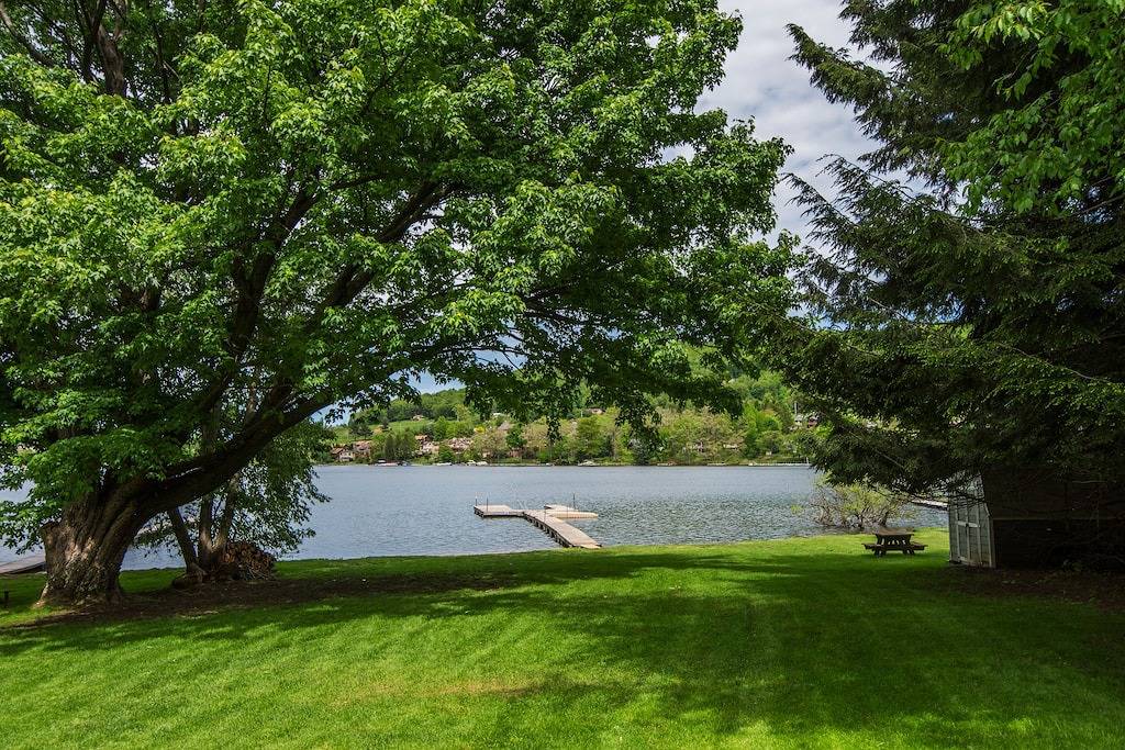 Atemberaubender Blick auf den See, privates Dock & Gehentfernung zum Sessellift # 5! in McHenry, Deep Creek Lake