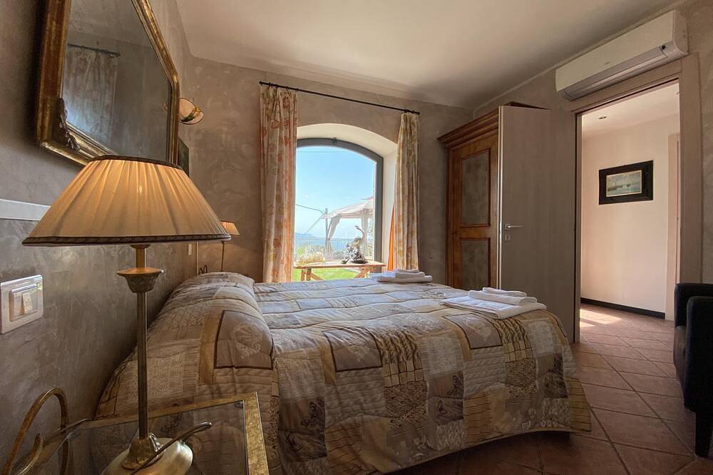 Charmante Villa 12 pax avec piscine privée Wifi gratuit vue mer proche des Cinque Terre in Costa di Murlo, La Spezia