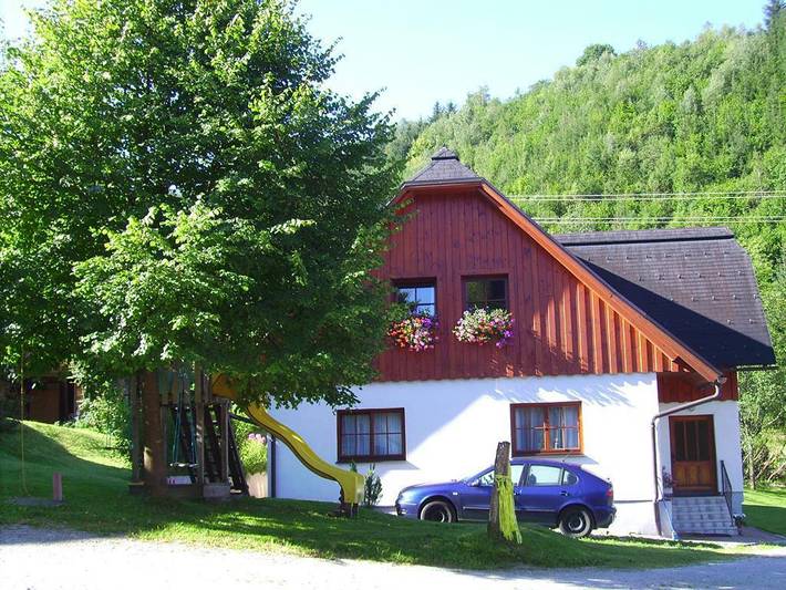 Ferienwohnung für 5 Personen, mit Terrasse und Garten