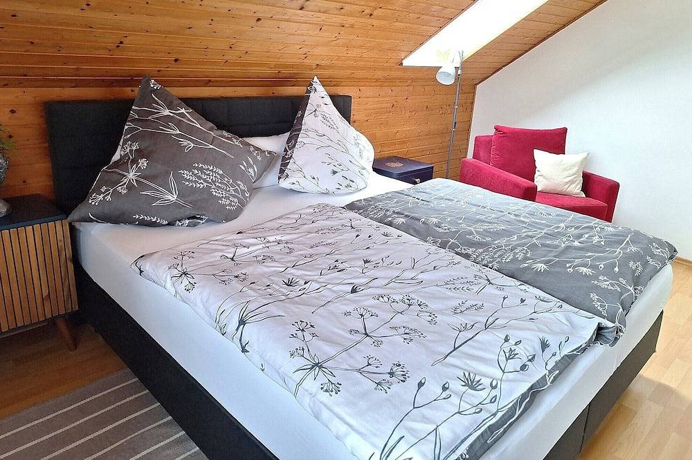 Ganze Wohnung, Wohnromantik auf 84qm mit Panoramablick über die Fränkische Schweiz in Ebermannstadt, Fränkische Schweiz