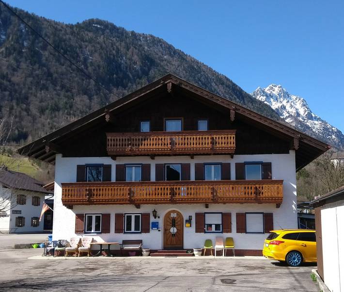 Landhaus Graßmann - Doppelzimmer mit Du/Wc und Balkon in Piding, Berchtesgadener Alpen