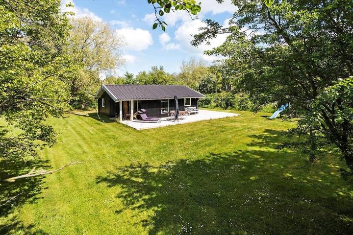 Ferienhaus für 4 Personen, mit Terrasse in Tversted