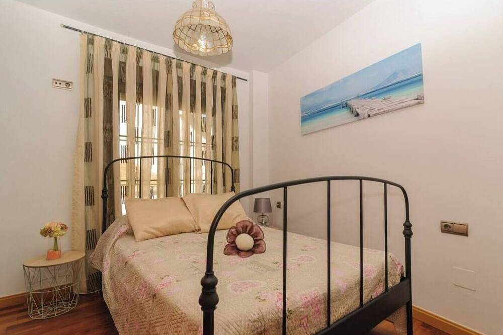 Casa rural con piscina propia de agua salada, patio propio y con barbacoa. in Casabermeja, Provincia de Málaga