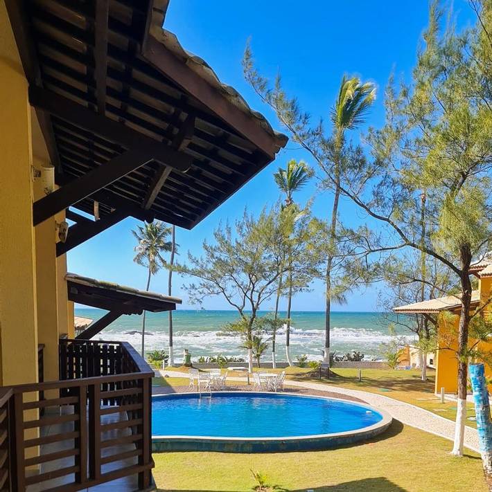 Casas e apartamentos de temporada para 6 pessoas, com jardim e piscina e ainda sauna and vista em Arembepe
