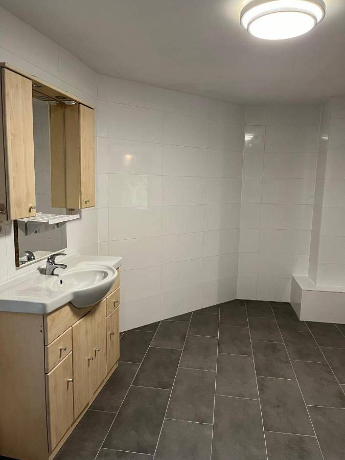 Appartement entier, Four-Bedroom Apartment in Siegen (Allemagne), Arrondissement de Siegen-Wittgenstein