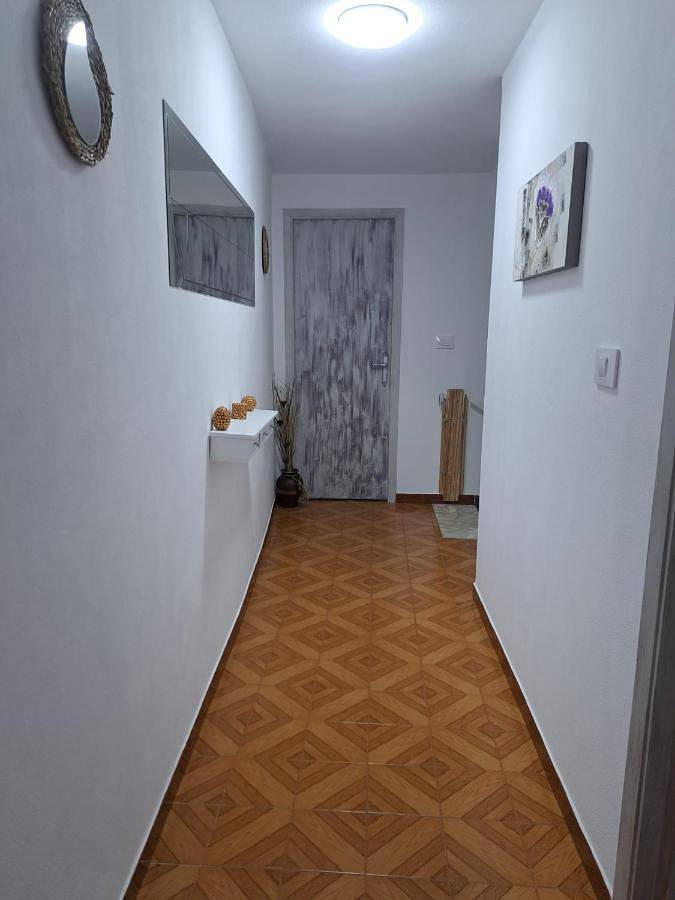 Meraki in Cape Finisterre, Finisterre