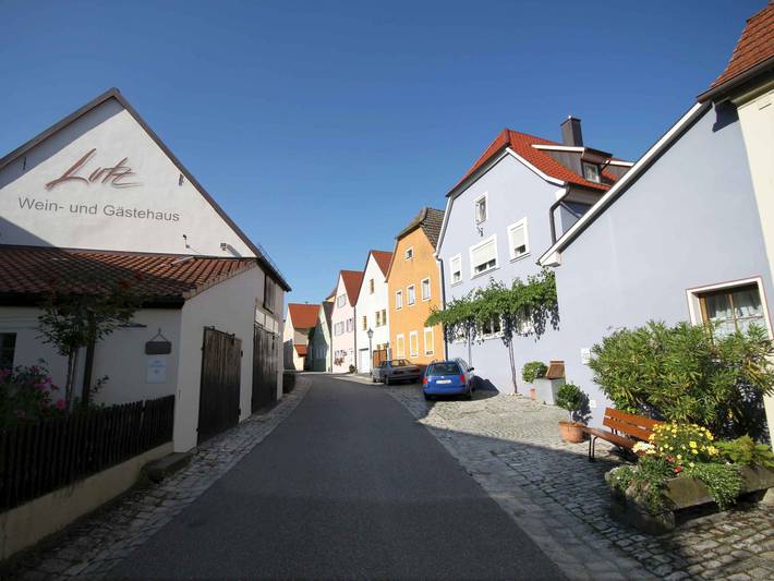 Wein- und Gästehaus Lutz - Doppelzimmer 1. Og mit Dusche und Wc in Iphofen, Fränkisches Weinland