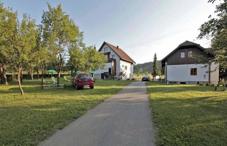 Vakantiewoning voor 4 personen, met tuin aan de Plitvicemeren