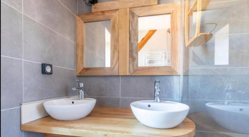 Gîte pour 8 personnes, avec jacuzzi et terrasse à Montaigut-le-Blanc - 3