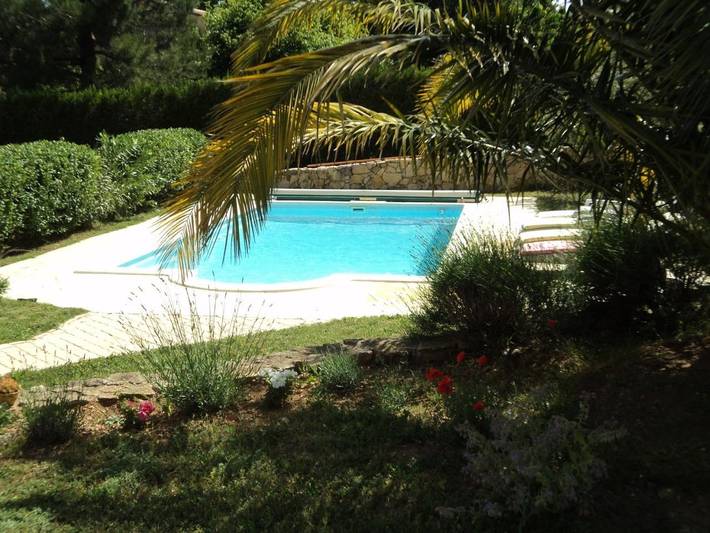 Location de vacances pour 2 personnes, avec piscine ainsi que jardin et vue à Piolenc - 4