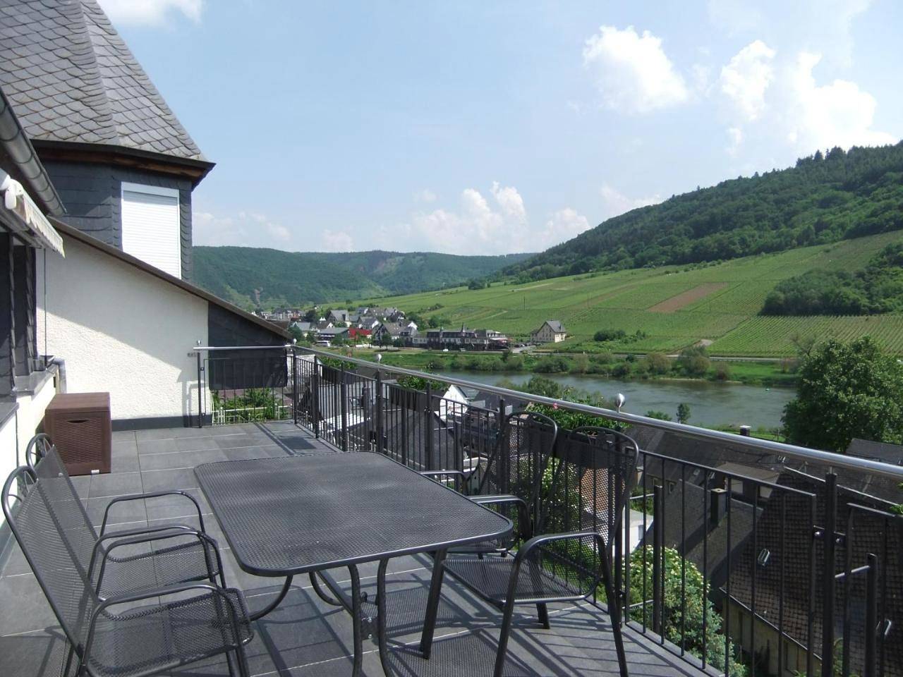 Ganze Wohnung, Ferienwohnung Morgen in Valwig, Cochem-Zell