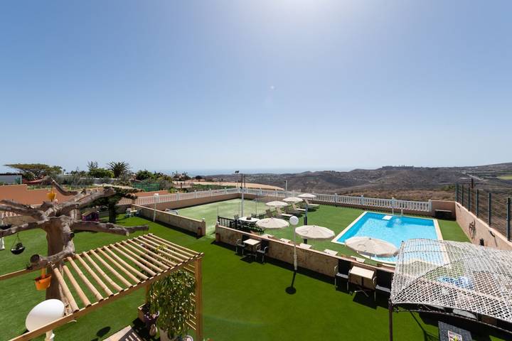 Holiday rental for 14 people, with Garden in Salobre