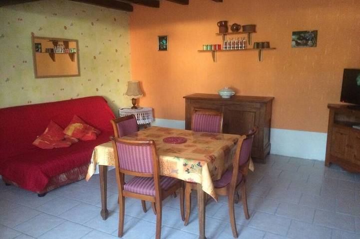 Location de vacances pour 3 personnes, avec jardin à Massangis - 4