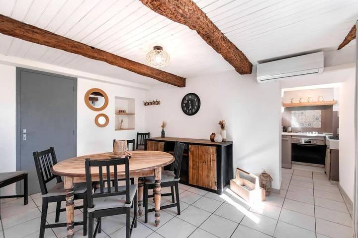 Location de vacances pour 6 personnes, avec terrasse et vue à Saint-Julien - 2