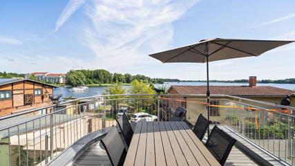 Ferienhaus für 6 Personen, mit Seeblick und Sauna sowie Balkon in Malchow