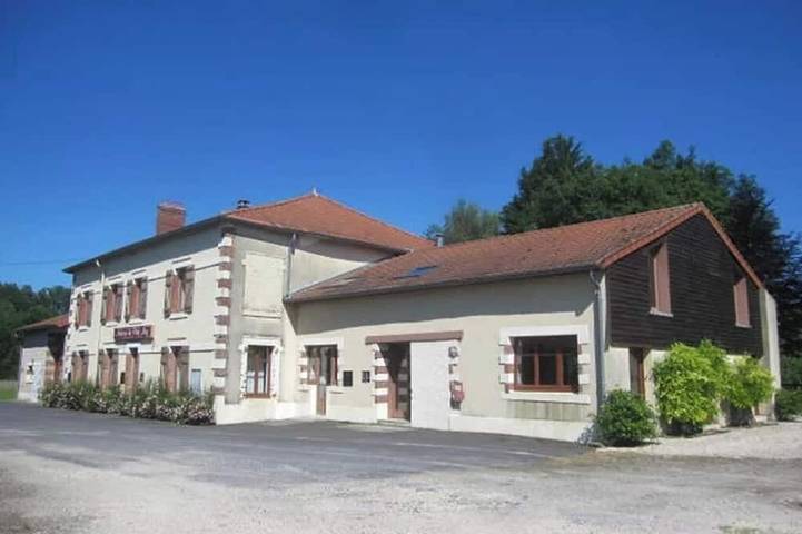 Location de vacances pour 56 personnes à Nouart
