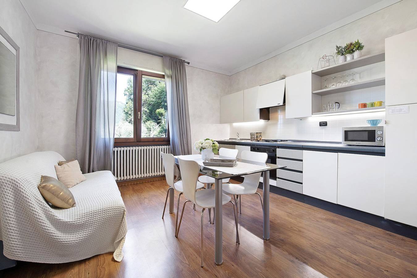 Ganze Wohnung, Ferienwohnung 'Il Ponte Dei Sogni' mit Gemeinschaftspool, Wlan und Klimaanlage in Sulzano, Catena Bresciana Occidentale