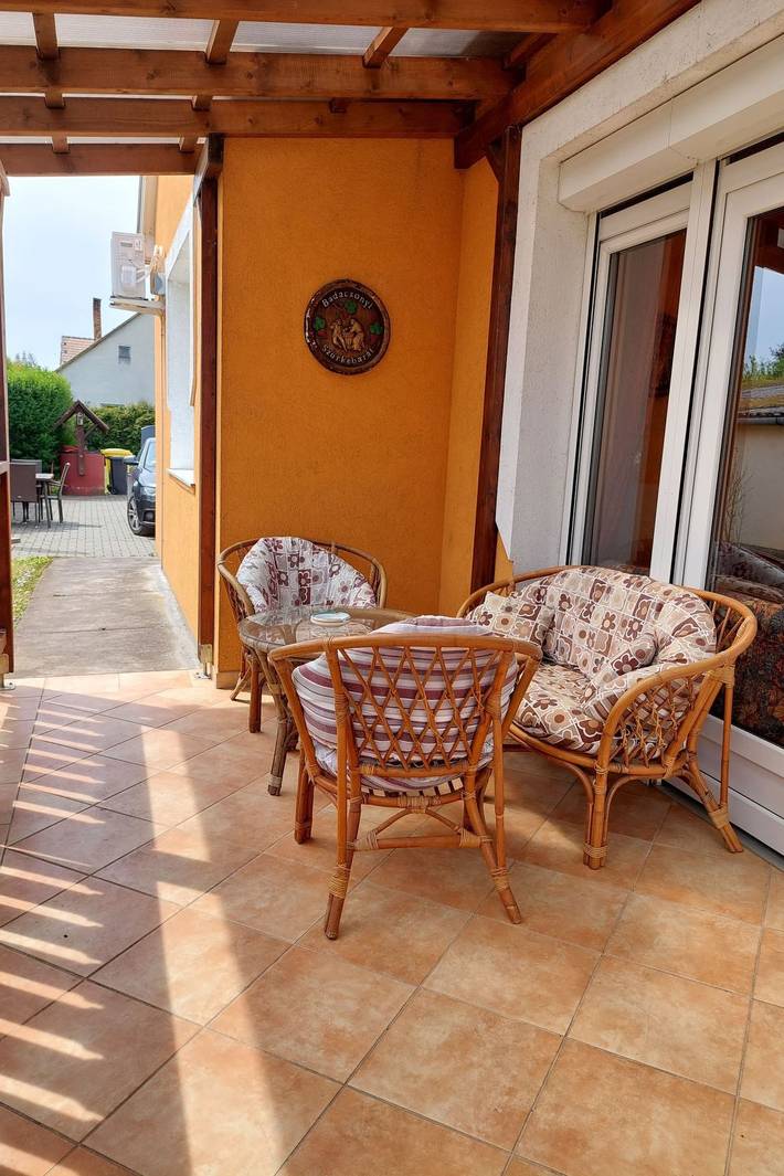 Schönes Ferienhaus mit Pool in ruhiger Lage in Balatonszentgyörgy, Plattensee Südufer