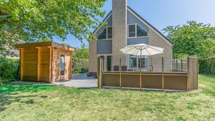 Ferienhaus für 5 Personen, mit Sauna und Garten sowie Whirlpool, mit Haustier in De Koog