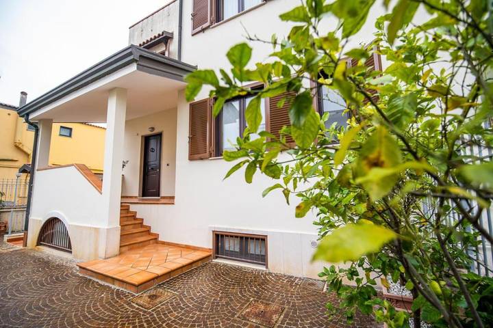 B&b per 5 persone, con Balcone e Giardino nonché Panorama a Pompei