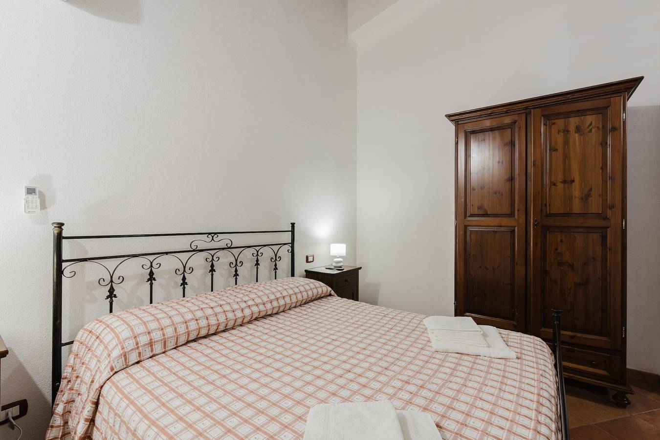 Agriturismo Ponte Calatrasi Quarto 'Relax 11' com piscina partilhada, Wi-Fi e ar condicionado in Monreale, Palermo (província)