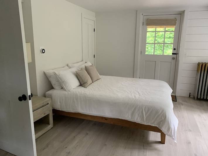 Vacation rental for 10 people, with yard, with pets in Massachusetts