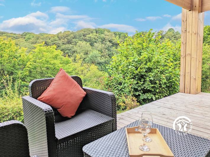 Gîte pour 4 personnes, avec Terrasse à Montigné-le-Brillant