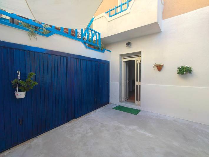 Location de vacances pour 4 personnes, avec Balcon ainsi que Terrasse et Jardin à Orgosolo