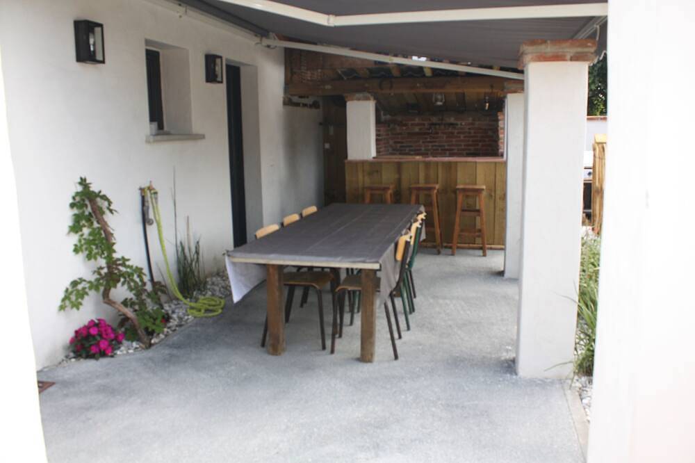 Appartement entier, Location de charme vielle maison landaise de 1817 Landes océan plage Lac piscine in Linxe, Côte d’Argent