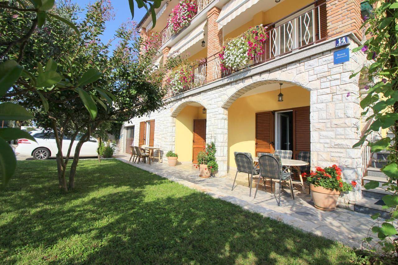 Ganze Ferienwohnung, Ferienwohnung Sergio für 5 Personen in Strandnähe in Poreč, Porec und Umgebung