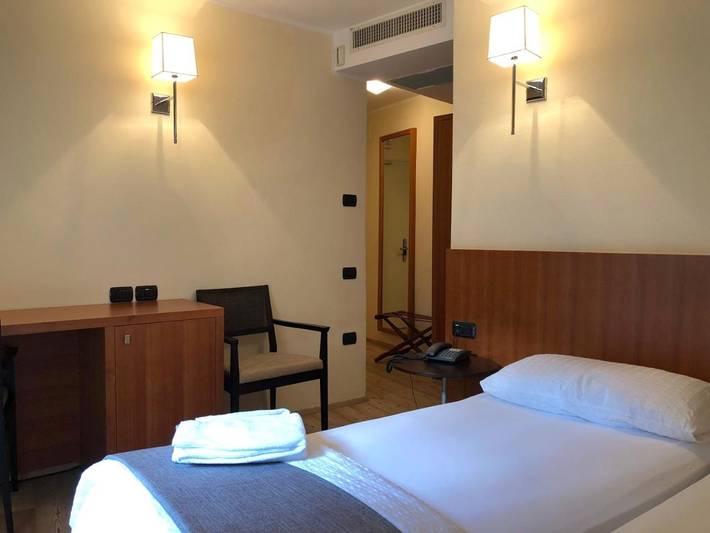 Hôtel pour 3 personnes, avec vue et jardin à Cles - 3