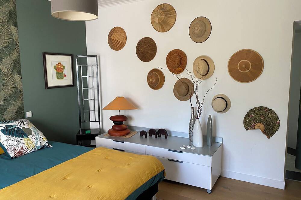 Independent rooms in a quiet, leafy setting. Pets allowed. in Le Château-d'Oléron, Côte de Beauté