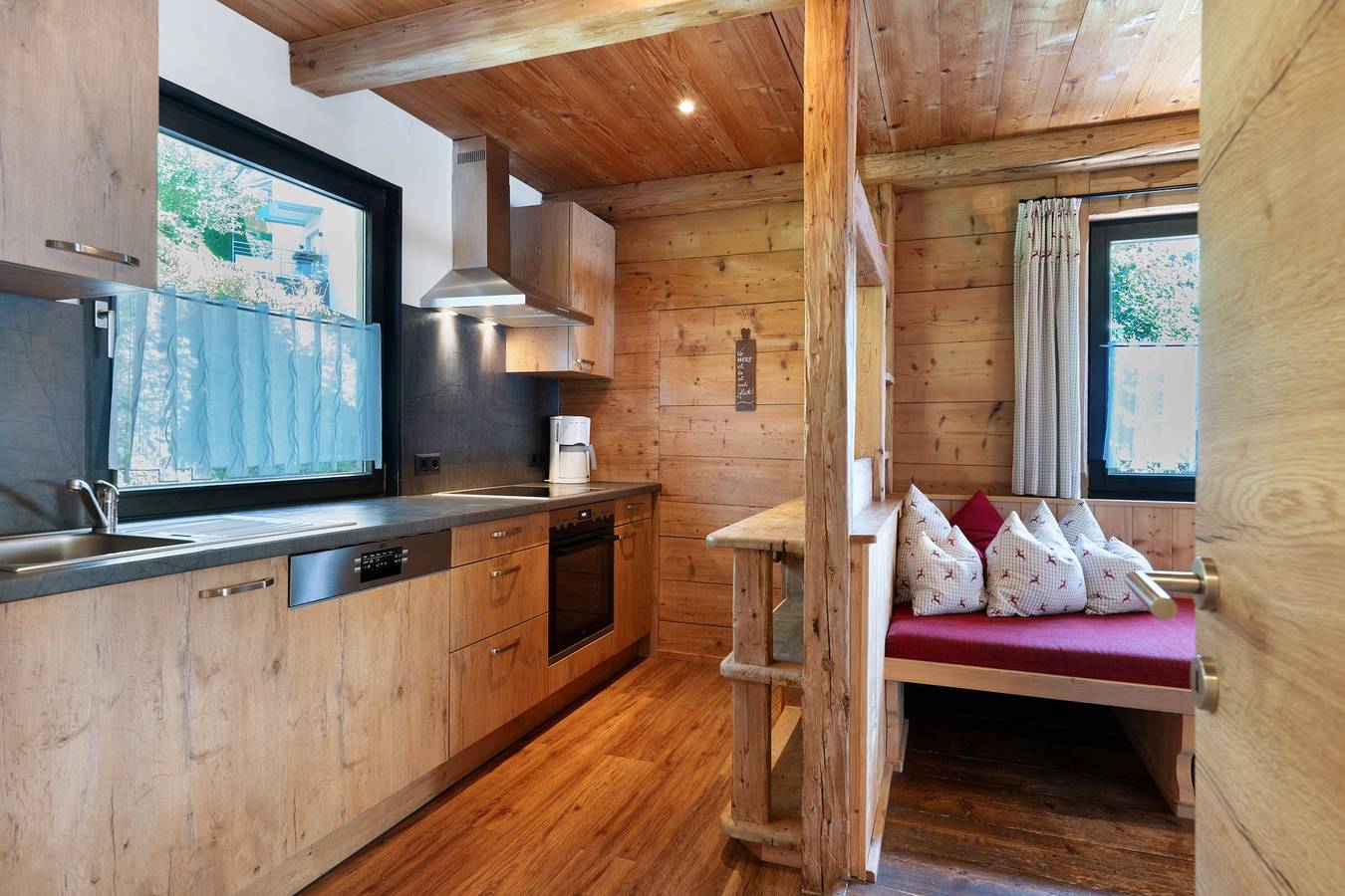 Ferienhaus 'Anton' mit Bergblick, privater Terrasse und Wlan in Gerlosberg, Bezirk Schwaz