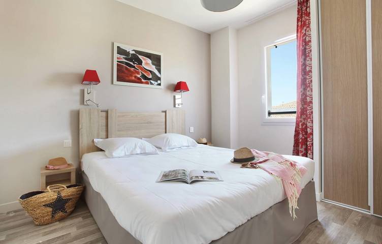 Villa pour 4 personnes, avec piscine et balcon ainsi que jardin et sauna, animaux acceptés en Camargue - 4