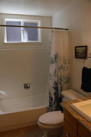 Log Cabin for 8 People in Tahoe City, Placer County, Photo 4