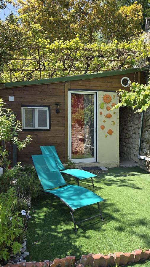Appartement de vacances pour 3 personnes, avec piscine et jardin ainsi que vue et terrasse, animaux acceptés - 1