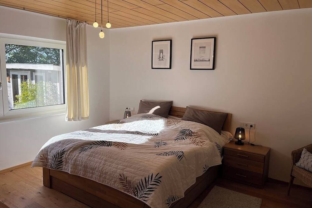 Ganze Wohnung, Moderne Ferienwohnung in Marbach am Neckar in direkter Näher der Schillerhöhe in Marbach am Neckar, Landkreis Ludwigsburg