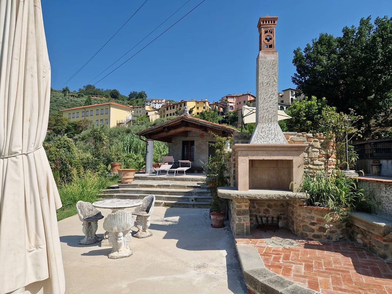 Podere del Convento - Casa con Giardino e Vista Toscana in Massa e Cozzile, Provincia di Pistoia