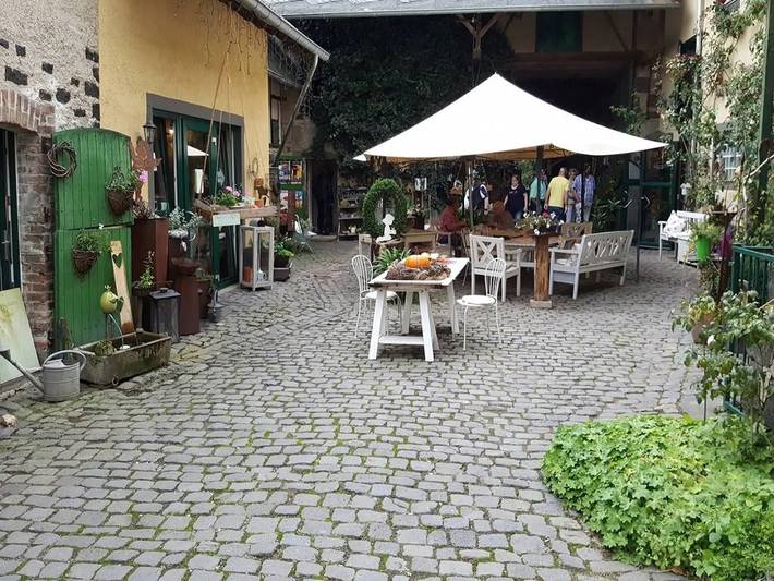 Ferienwohnung für 3 Personen, mit Terrasse und Garten in der Eifel - 2