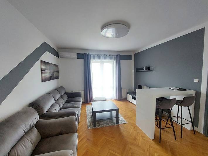 Ferienwohnung für 4 Personen, mit Balkon/Terrasse in Pakostane