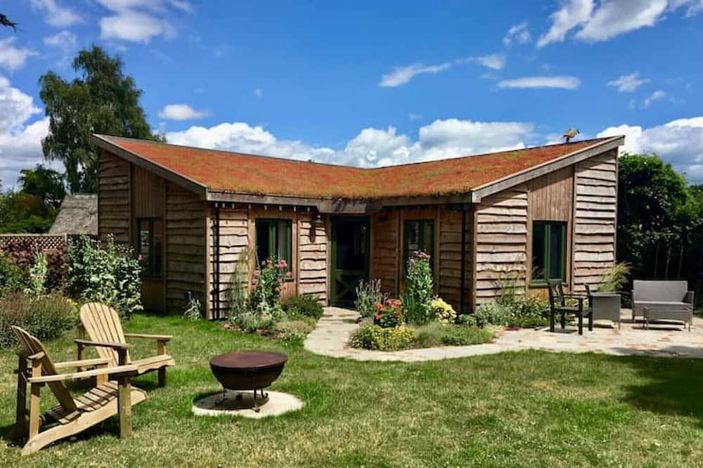 The Viking Hutte - Boutique Scandi getaway 5 minutes from the sea in Walberswick, Sunrise Coast