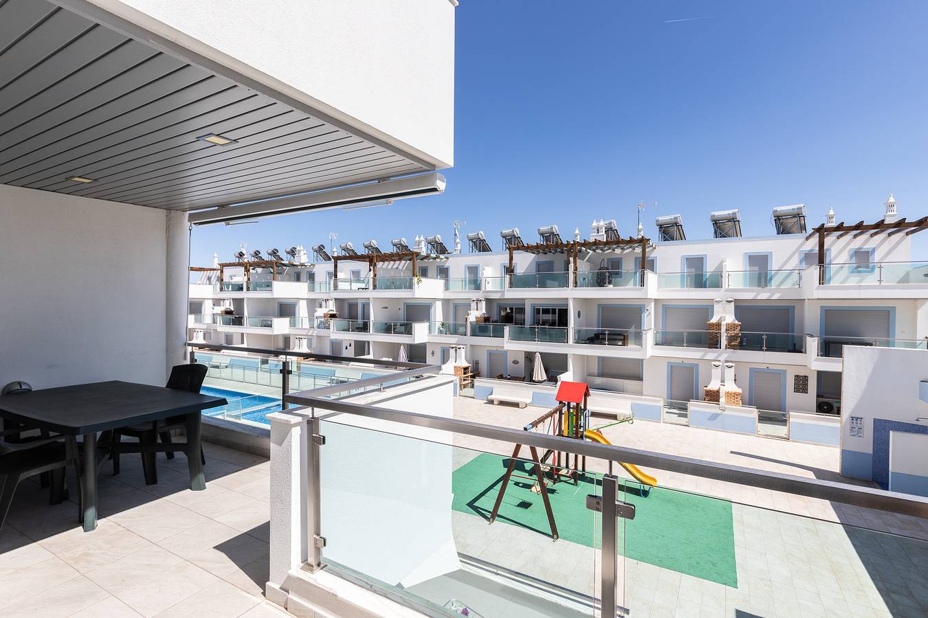 Apartamento inteiro, Apartamento em condomínio com piscina a 700m da praia by Algarvemanta (1T3) in Manta Rota, Ria Formosa