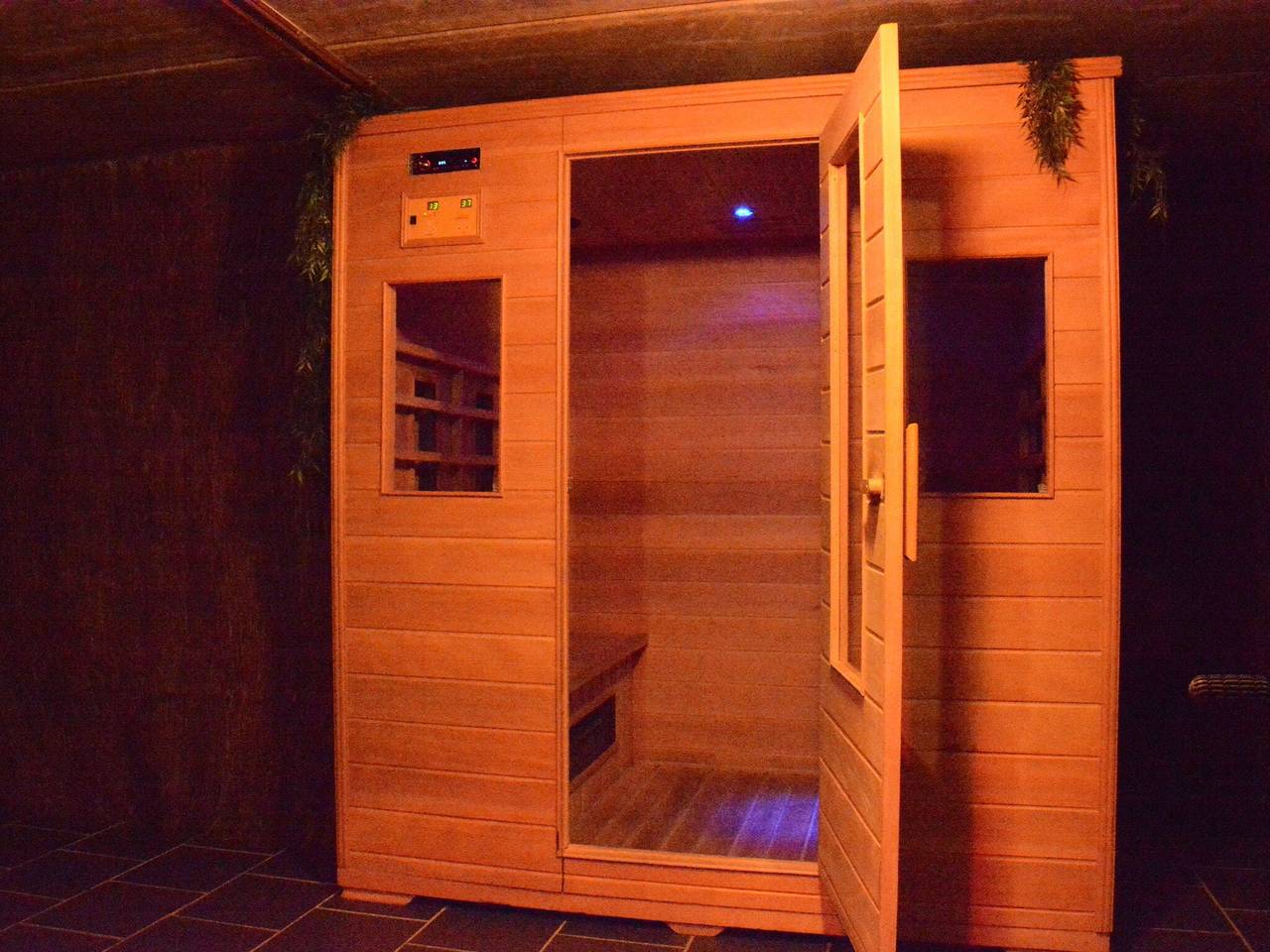 Hütte in Jehonville nahe Wald und Kajakfahren in Bertrix, Neufchâteau und Umgebung