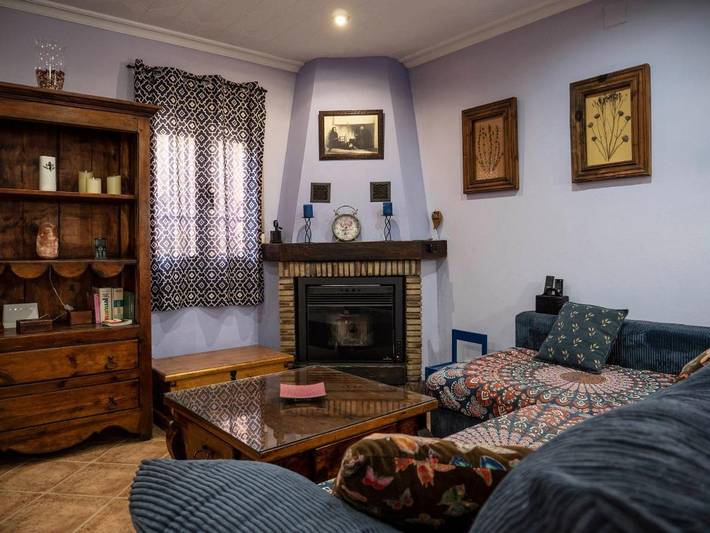 Location de vacances pour 8 personnes, avec terrasse et jardin ainsi que piscine et vue, animaux acceptés à Teruel - 2