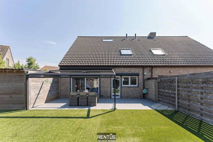 Location de vacances pour 8 personnes, avec jardin et balcon, animaux acceptés dans Leffinge