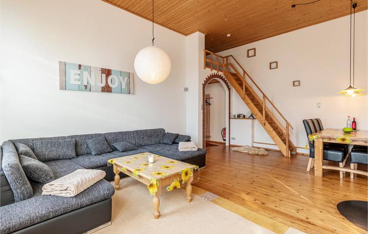Ganze Ferienwohnung, Reihenhauswohnung nahe Stadt & Fluss in Trennewurth, Kreis Dithmarschen
