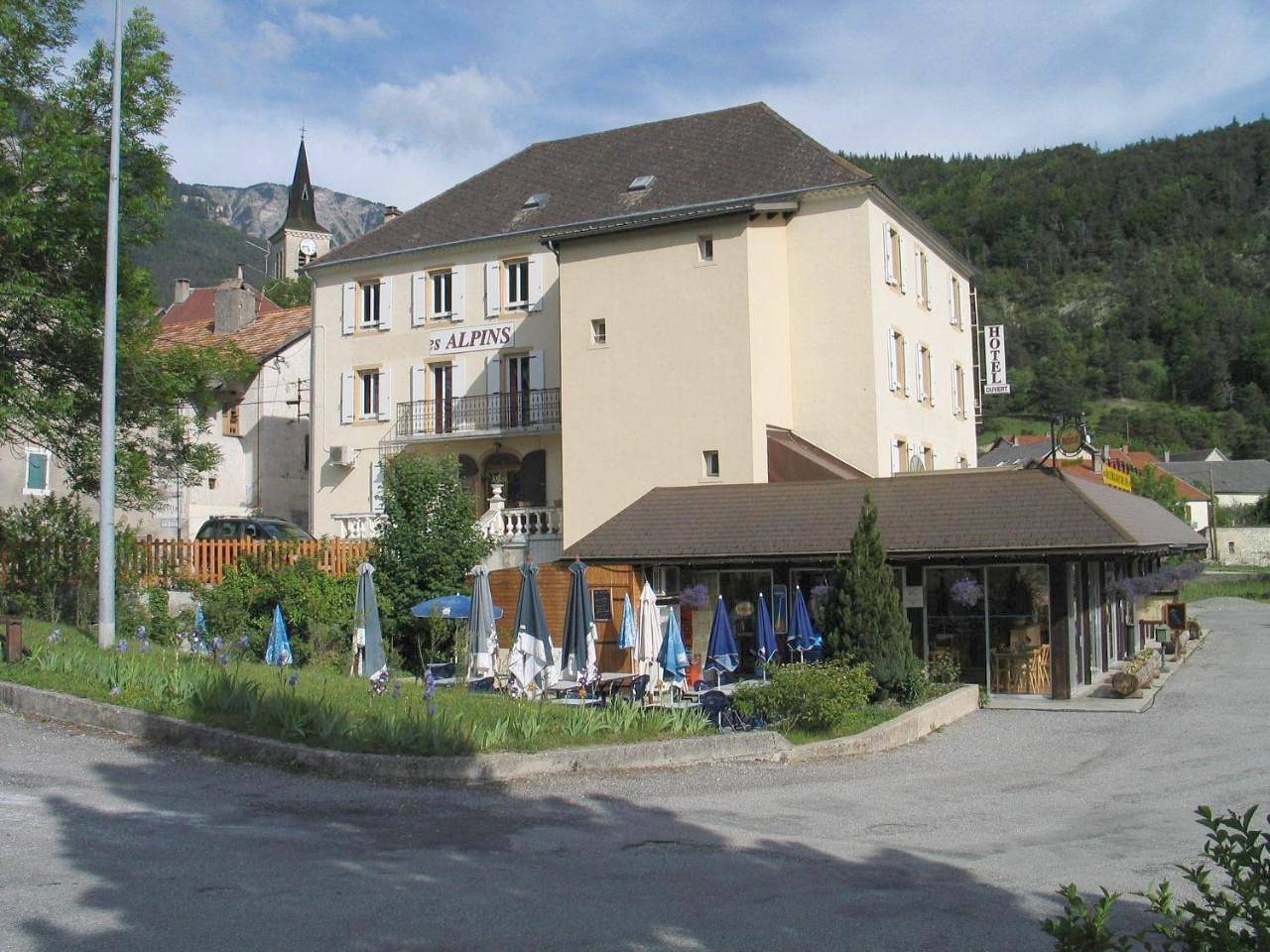 Double Room in Saint-Julien-en-Beauchêne, Région de Gap