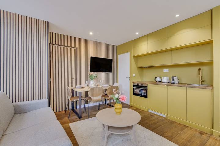 Ganze Wohnung, Charming 38 m² apartment with a piano — Paris 14th in 14e Arrondissement, Paris