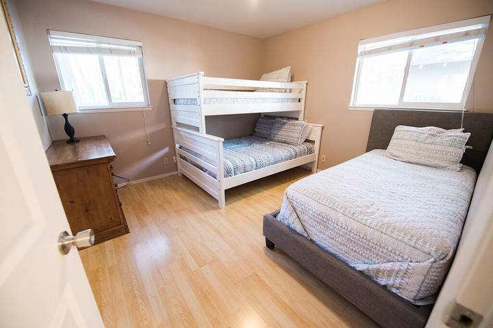 Vacation rental for 8 people, with yard in Tahoe Keys