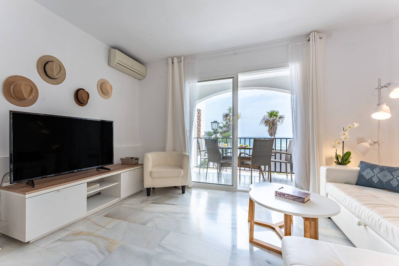 Appartement entier, Maison de plage vue mer totale - Piscines - Dona Lola Beach Resort - Marbella/Calademijas in Urbanizacion Calahonda, Mijas